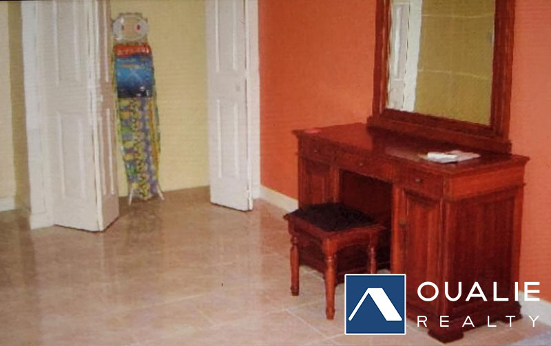 4 of 18 from Oualie Realty