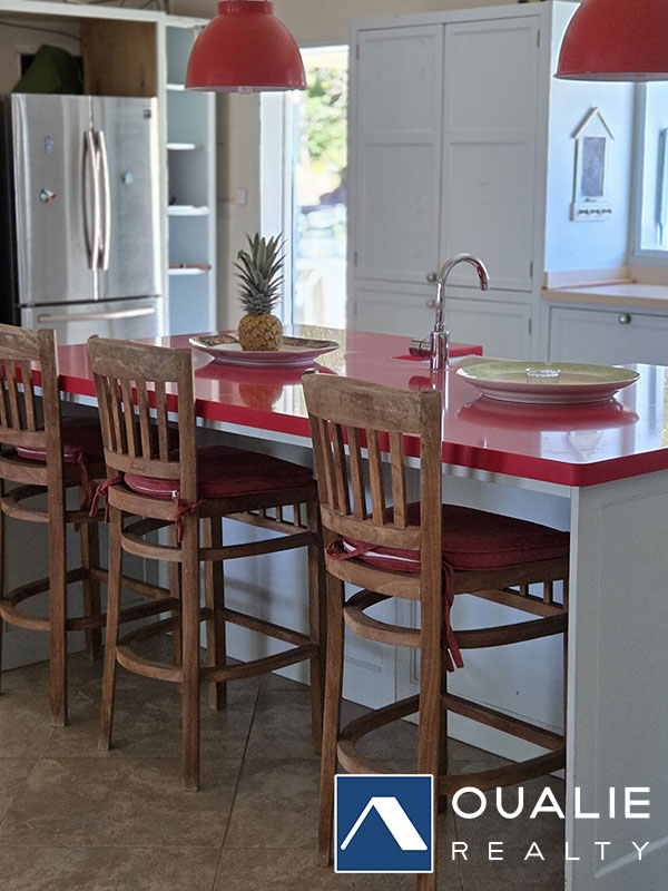 6 of 16 from Oualie Realty