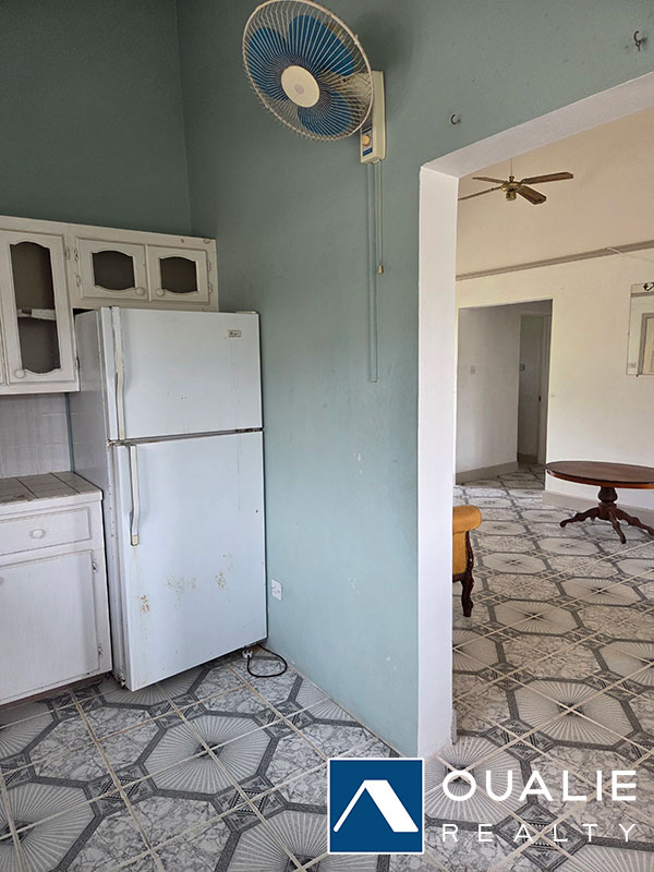 5 of 28 from Oualie Realty